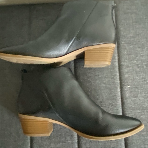 Circus by Sam Edelman Black Heidi Faux Leather Casual Office Ankle Boots-Sz-6 - Picture 4 of 13